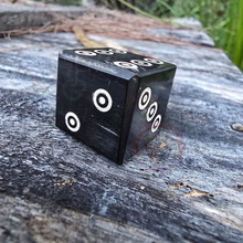 Horn ring dot dice